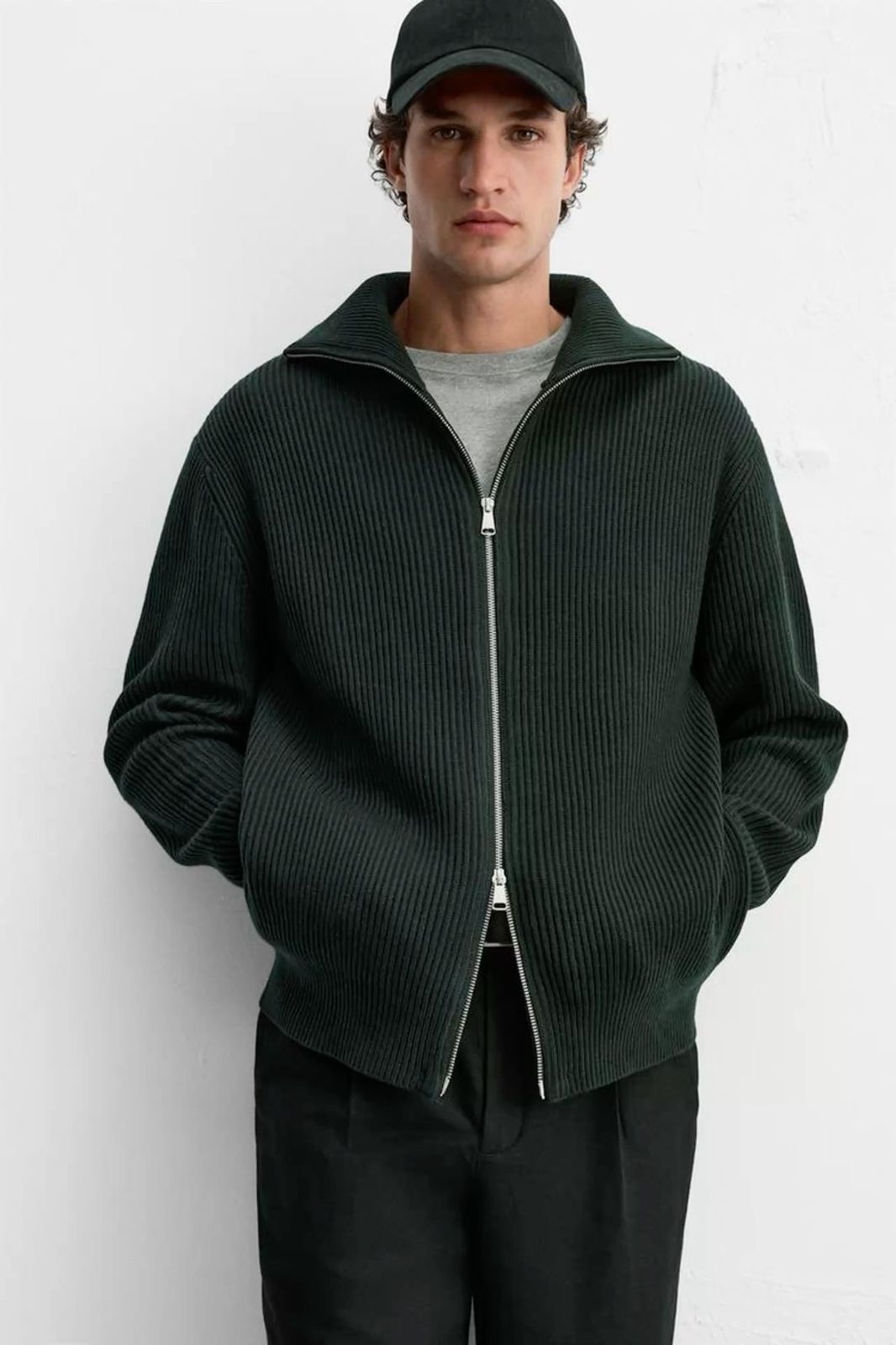 OUTERWEAR Image